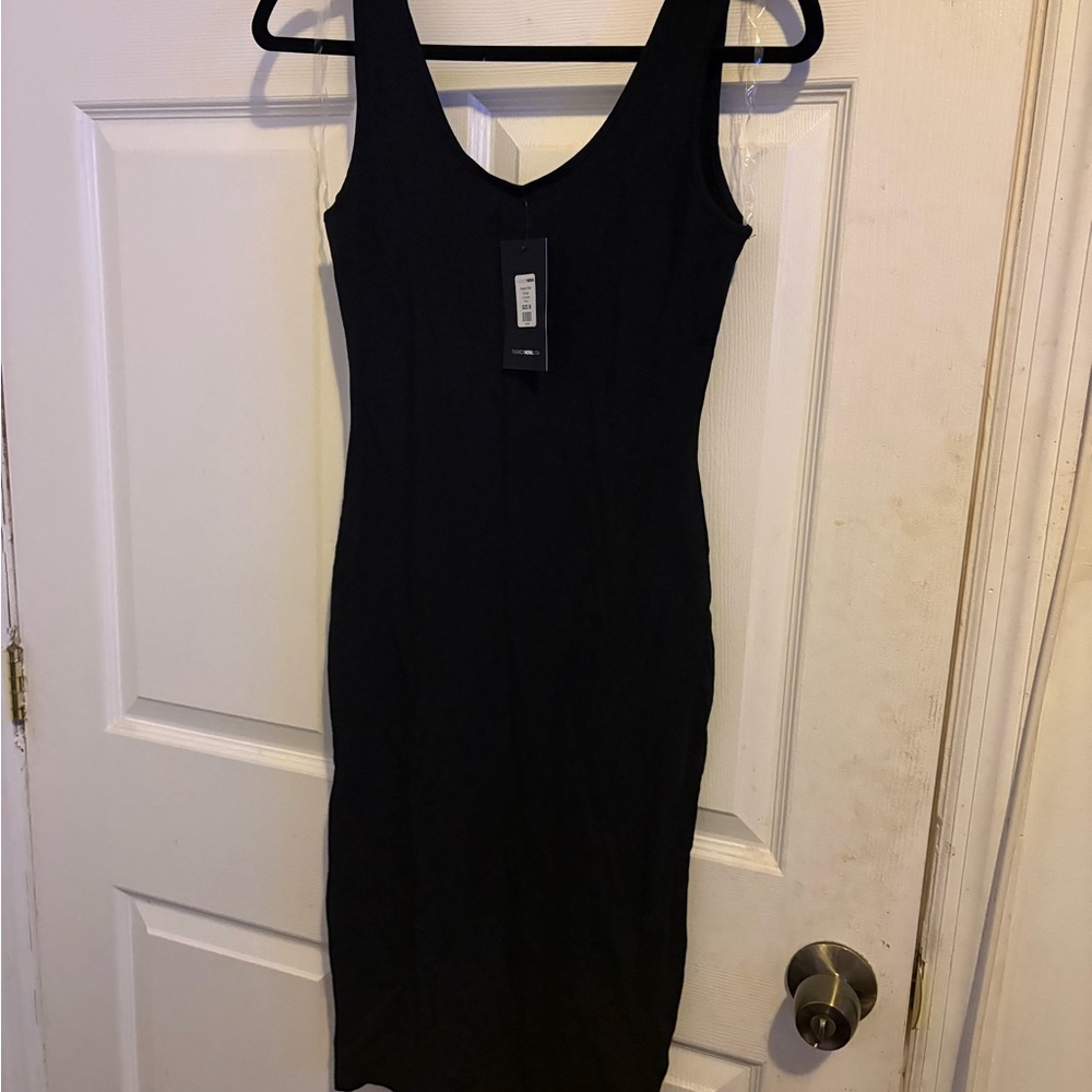 Elegant Black Sleeveless Dress